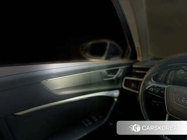 Audi A6L id 4278635 из Китая 14
