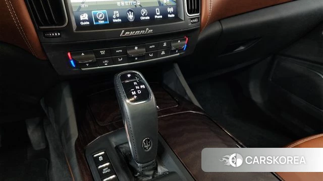 Maserati Levante id 4610045 из Кореи 37