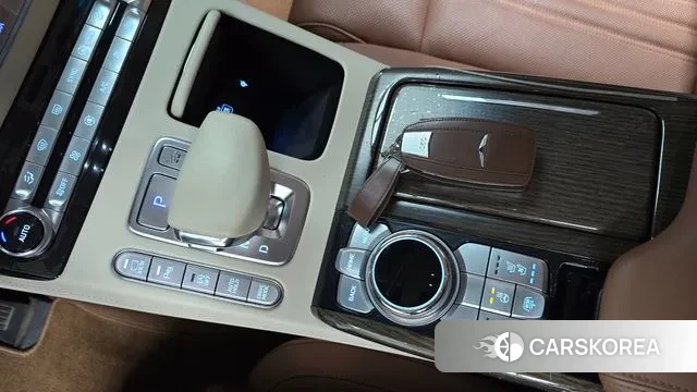 Genesis G90 id 3578164 из Кореи 19