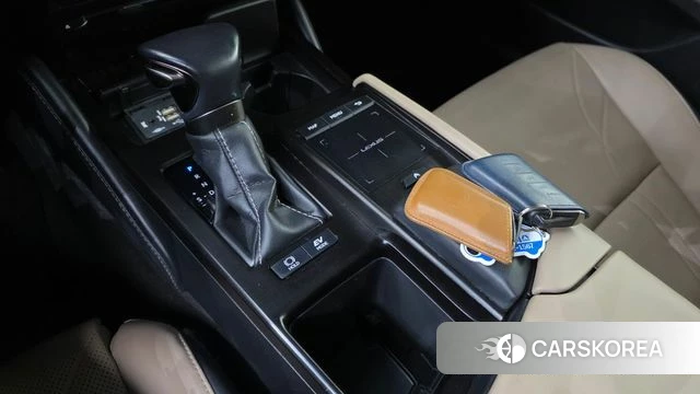 Lexus ES300h 7th generation id 4187424 из Кореи 19