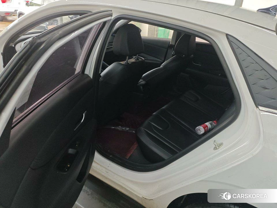 Hyundai Elantra id 4455232 из Китая 9