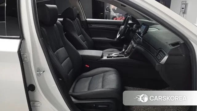 Honda Accord 10th Generation id 3366952 из Кореи 19