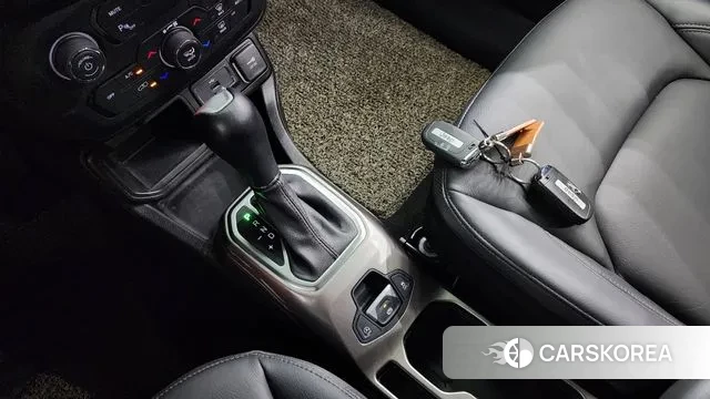 Jeep Renegade id 3013324 из Кореи 19