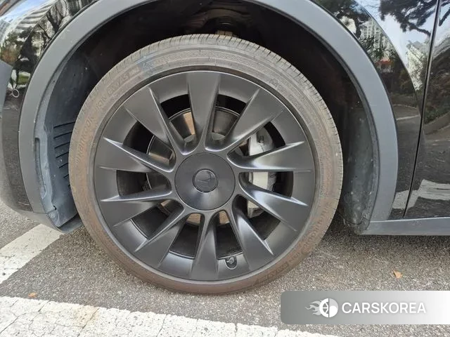 Tesla Model Y id 3508990 из Кореи 17