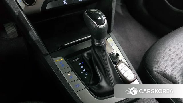 Hyundai Avante AD id 4020505 из Кореи 19