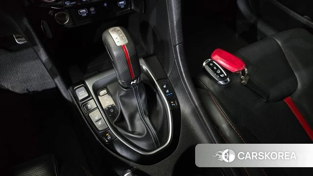 Hyundai Veloster (JS) id 3936967 из Кореи 19