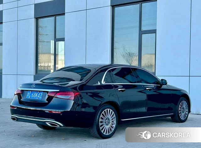 Mercedes-Benz E-class id 4300117 из Китая 9