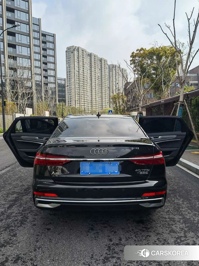 Audi A6L id 4272860 из Китая 20