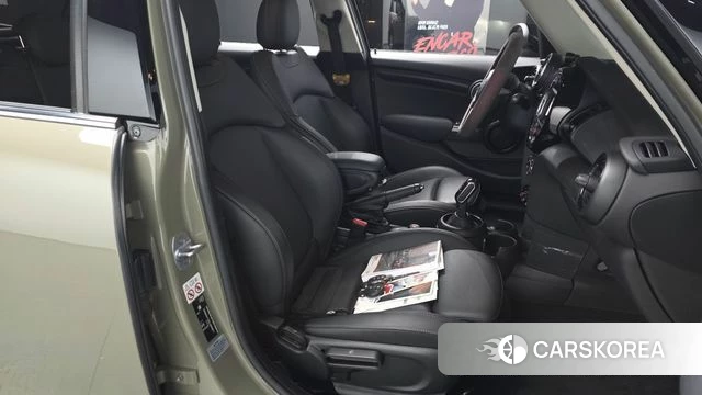 Mini Cooper id 3820262 из Кореи 19