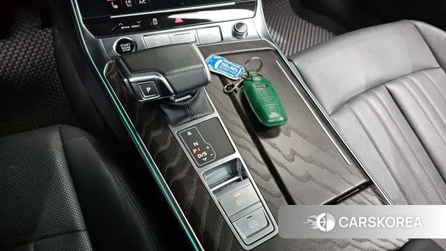 Audi A6 (C8) id 3675596 из Кореи 19