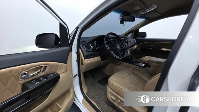 Kia The New Carnival id 4765112 из Кореи 31