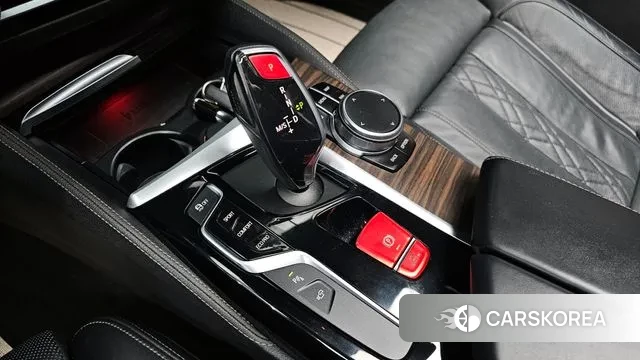 BMW 5 Series (G30) id 3682656 из Кореи 19