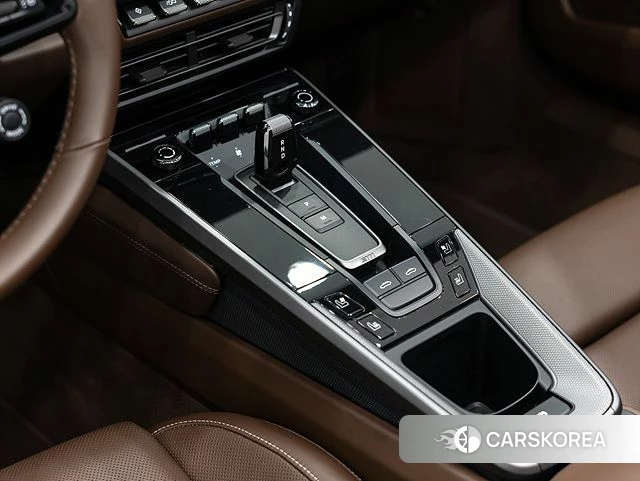 Porsche 911(992) id 4349328 из Кореи 18