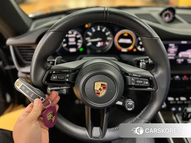 Porsche 911(992) id 2961215 из Кореи 19