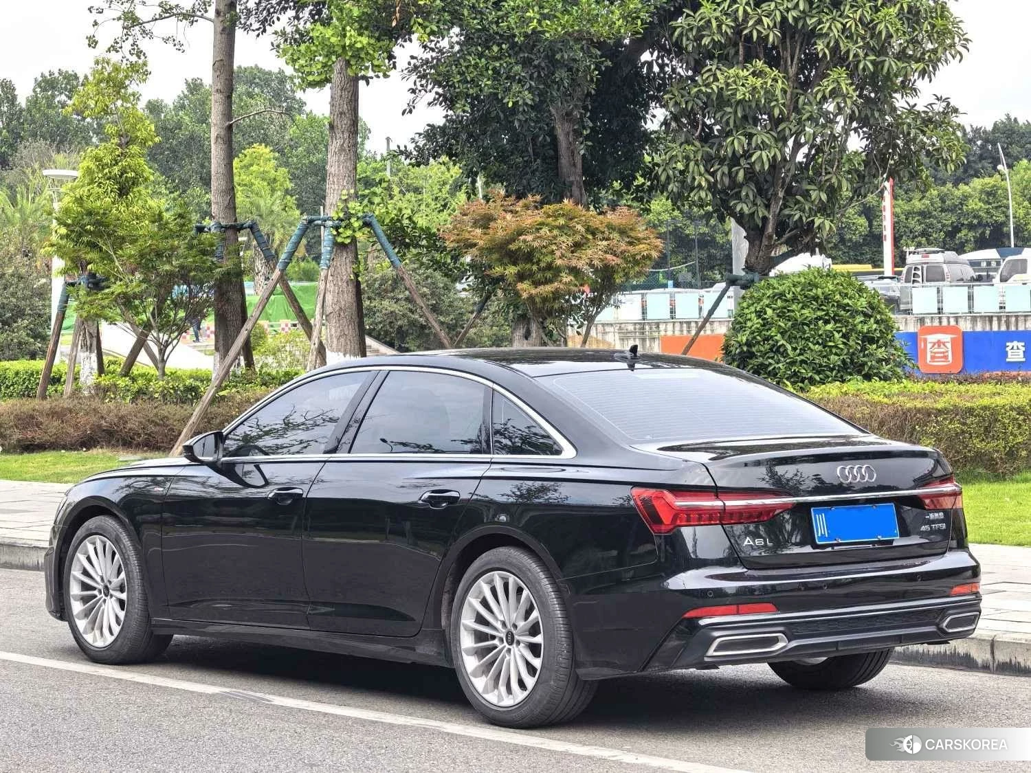 Audi A6L id 4461508 из Китая 9