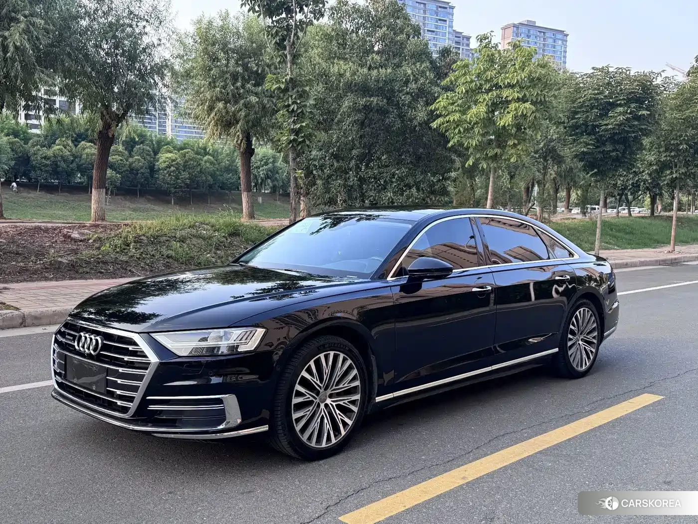 Audi A8 id 4659918 из Китая 9