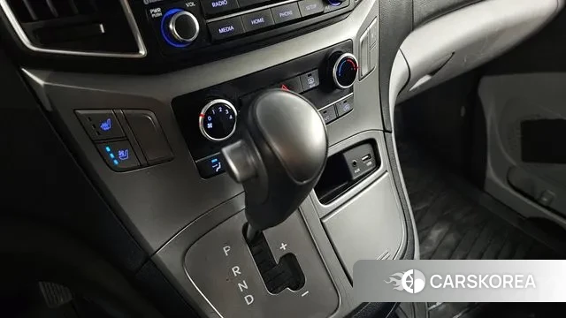 Hyundai The New Grand Starex id 3401841 из Кореи 19