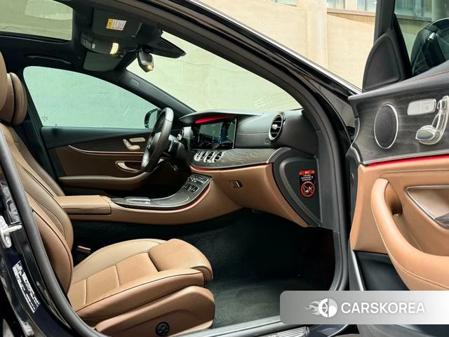 Mercedes-Benz E-class id 4257363 из Китая 12