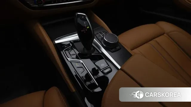 BMW 5 Series (G30) id 3776478 из Кореи 19