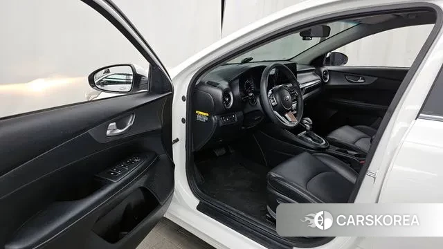 Kia Come New K3 id 3709323 из Кореи 19