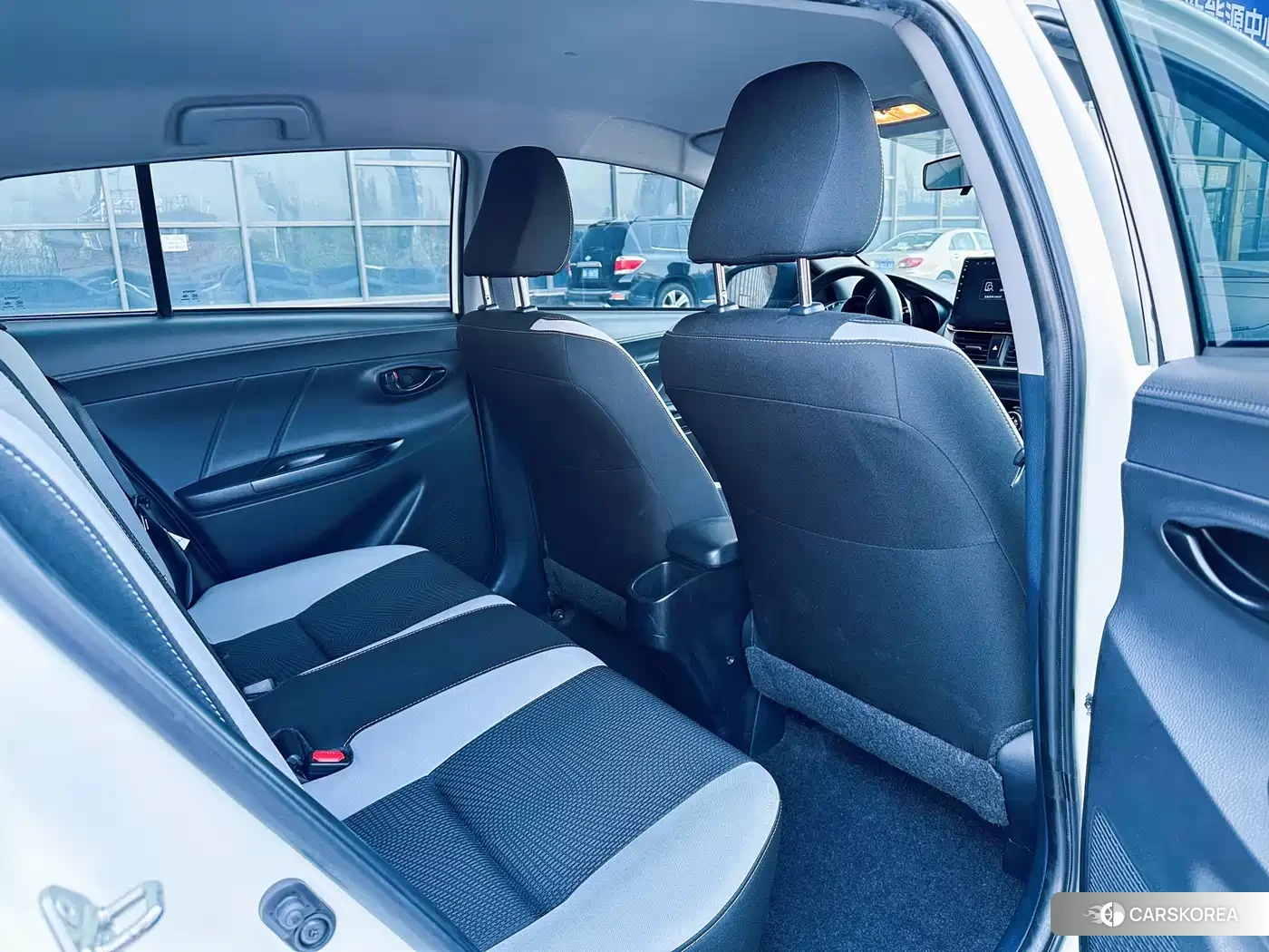 Toyota Yaris L id 4559825 из Китая 19
