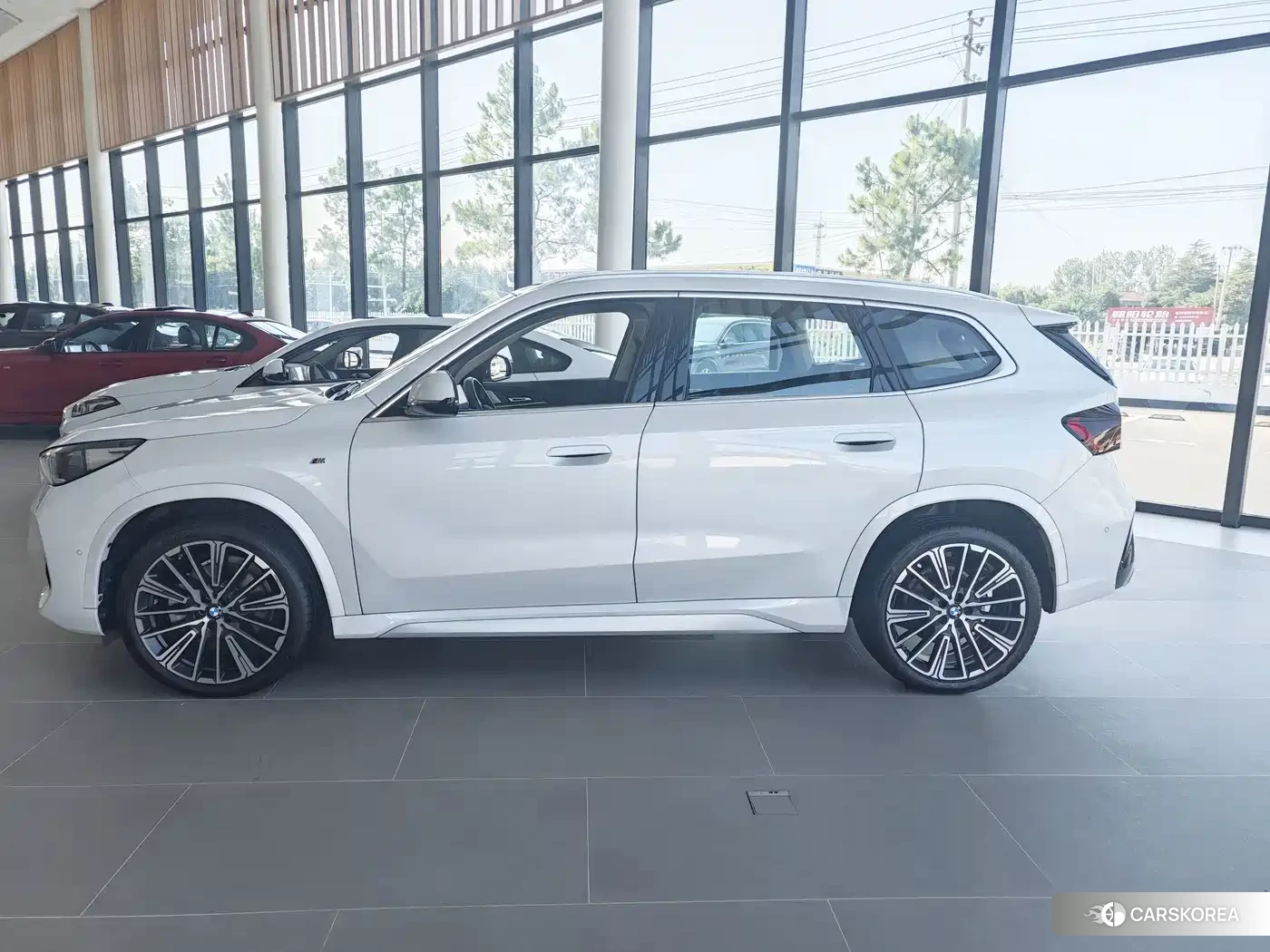 BMW X1 id 4680449 из Китая 13