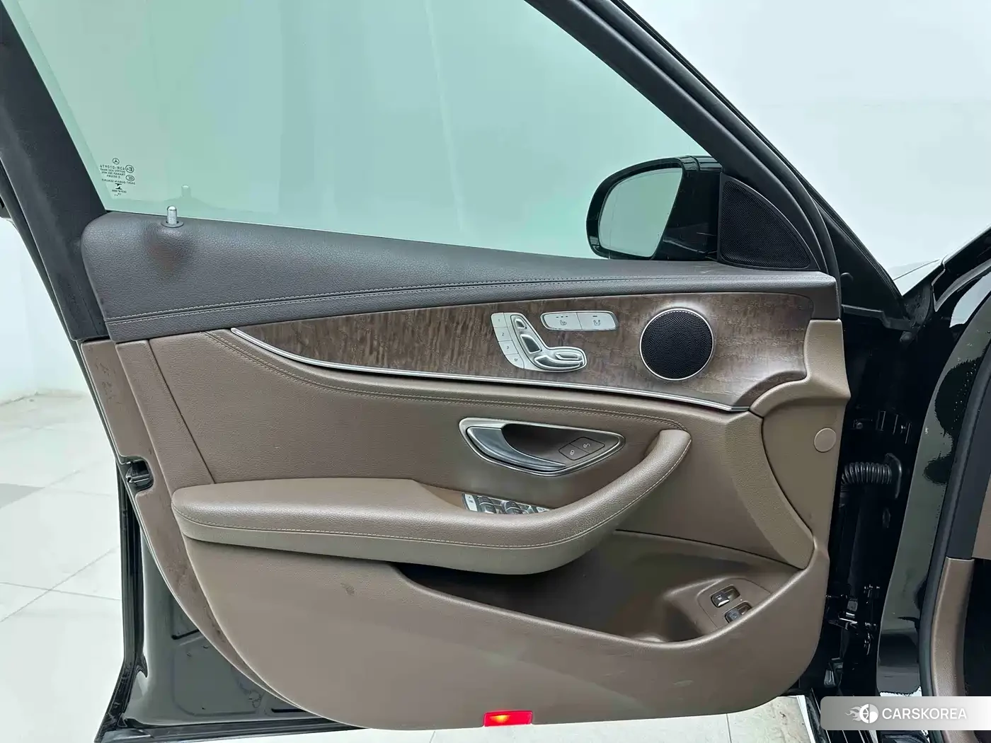 Mercedes-Benz E-Class id 4607050 из Китая 16