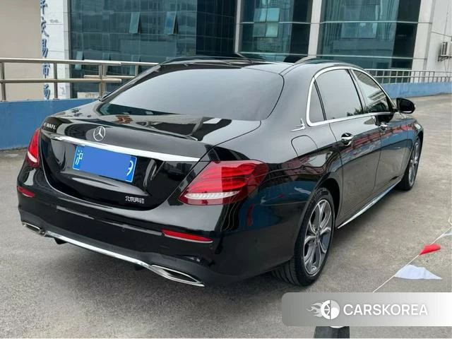 Mercedes-Benz E-class id 4239210 из Китая 9