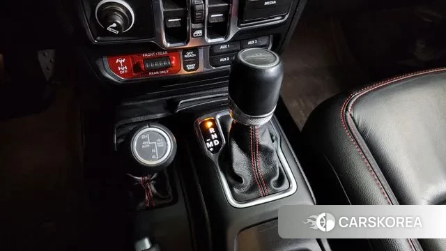 Jeep Gladiator (JT) id 3671902 из Кореи 19