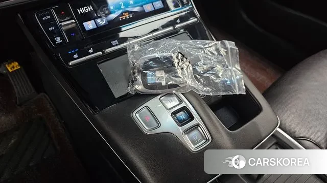 Hyundai The New Grandeur IG id 3489071 из Кореи 19