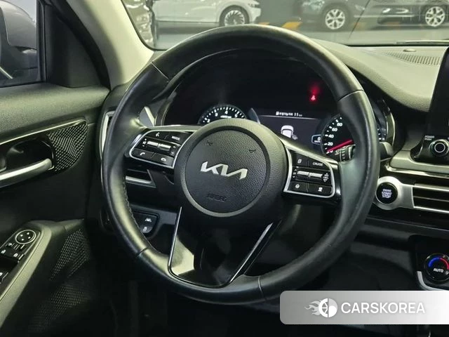 Kia Seltos id 4585710 из Кореи 19
