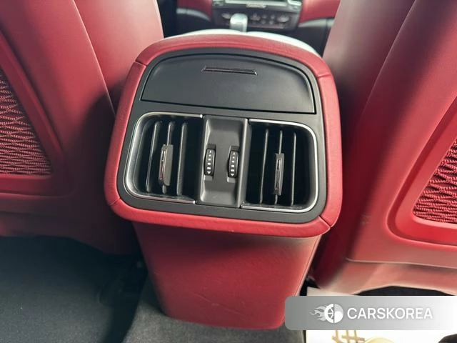 Maserati Levante id 4228480 из Китая 21