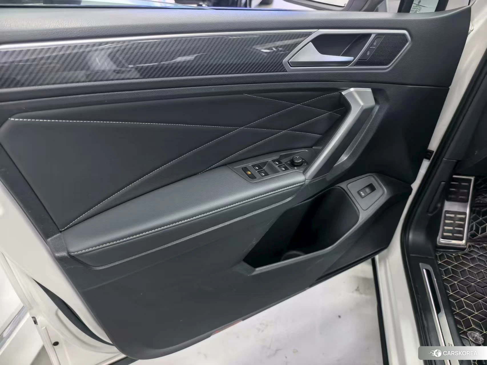 Volkswagen Tiguan L id 4479601 из Китая 9
