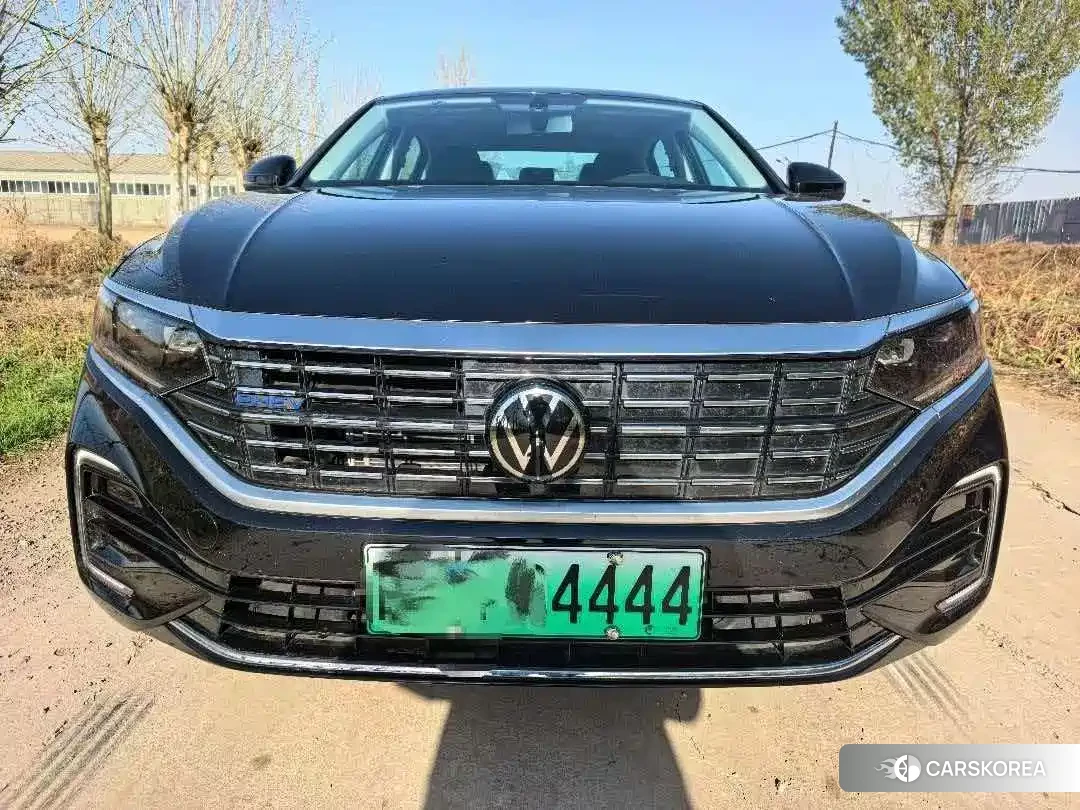 Volkswagen Passat plug-in hybrid id 4546447 из Китая 9