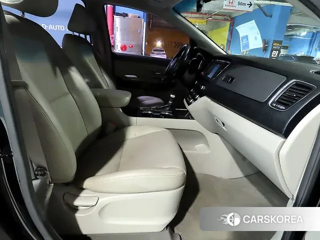 Kia The New Carnival id 3612599 из Кореи 19