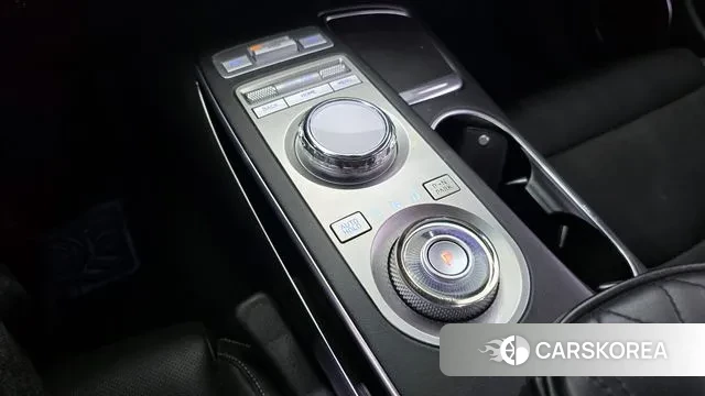 Genesis GV70 id 3443578 из Кореи 19