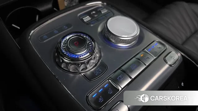 Genesis G90 (RS4) id 3037091 из Кореи 19