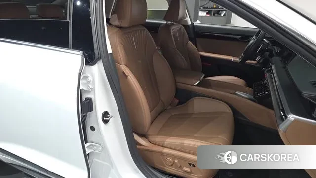 Hyundai Grandeur (GN7) id 3278451 из Кореи 19