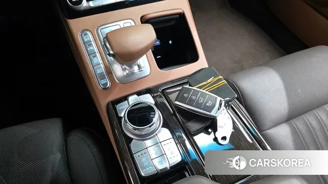 Genesis G90 id 3474532 из Кореи 19