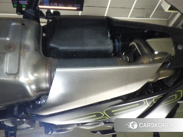 Triumph DAYTONA 660 id 4365379 из Японии 9