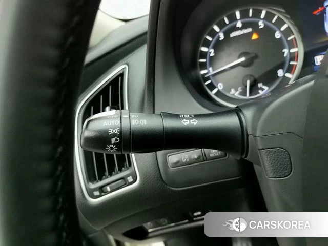 Infiniti Q50L id 4254317 из Китая 19