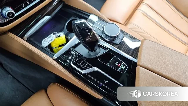 BMW 5 Series (G30) id 3488870 из Кореи 19