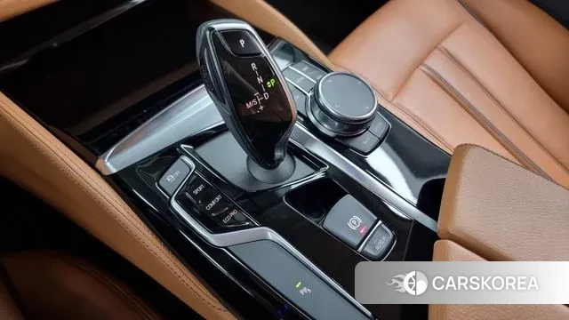 BMW 5 Series (G30) id 3013811 из Кореи 19