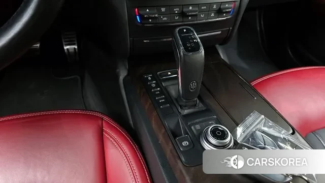 Maserati Ghibli id 3284141 из Кореи 19