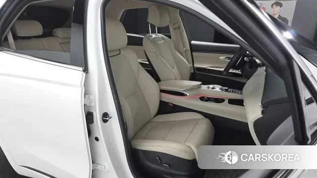 Genesis GV70 id 3389440 из Кореи 19