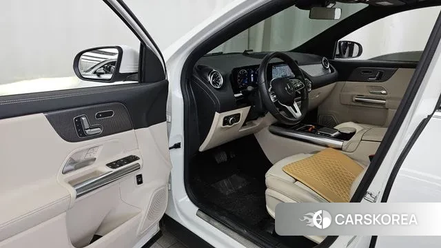 Mercedes-Benz GLA - Class H247 id 3702382 из Кореи 19