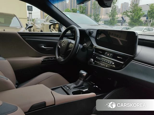 Lexus ES id 4321062 из Китая 21