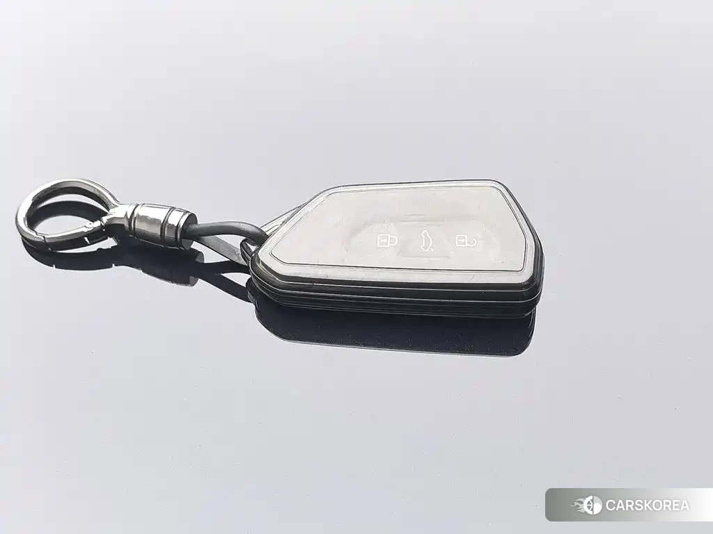 Volkswagen Touareg id 4599566 из Китая 23