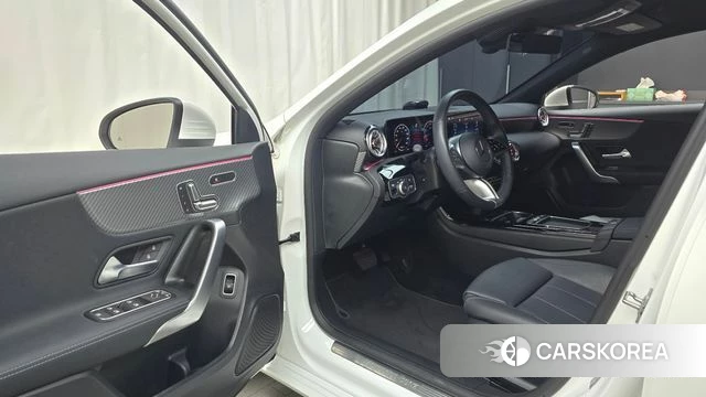 Mercedes-Benz A-Class W177 id 4590859 из Кореи 29