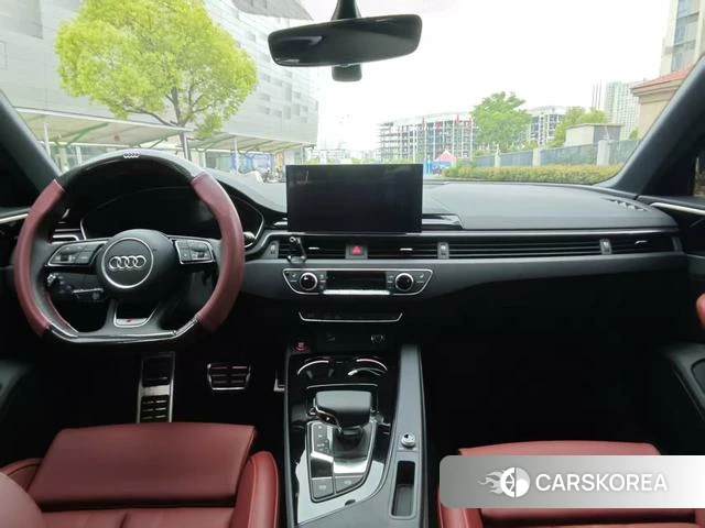 Audi A4L id 4256914 из Китая 9